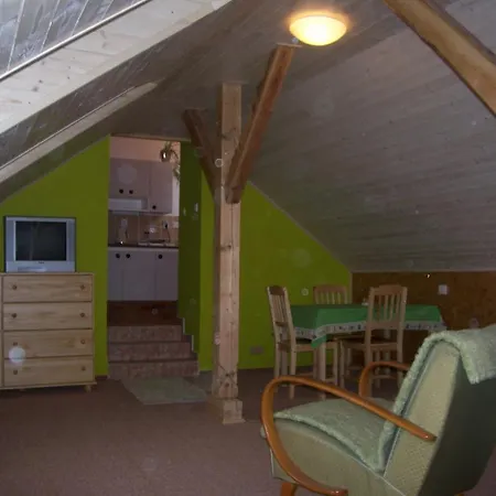 Lejlighed Apartmanovy Dum Obecna Skola *
