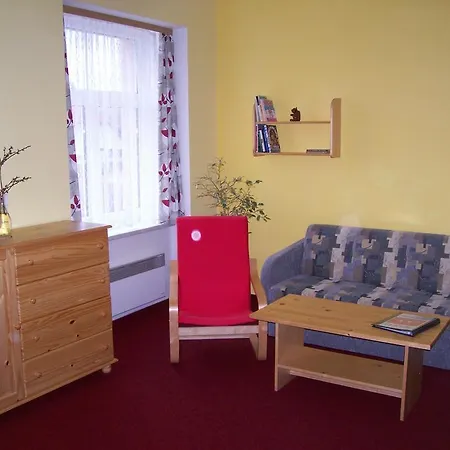 Apartmanovy Dum Obecna Skola Lejlighed